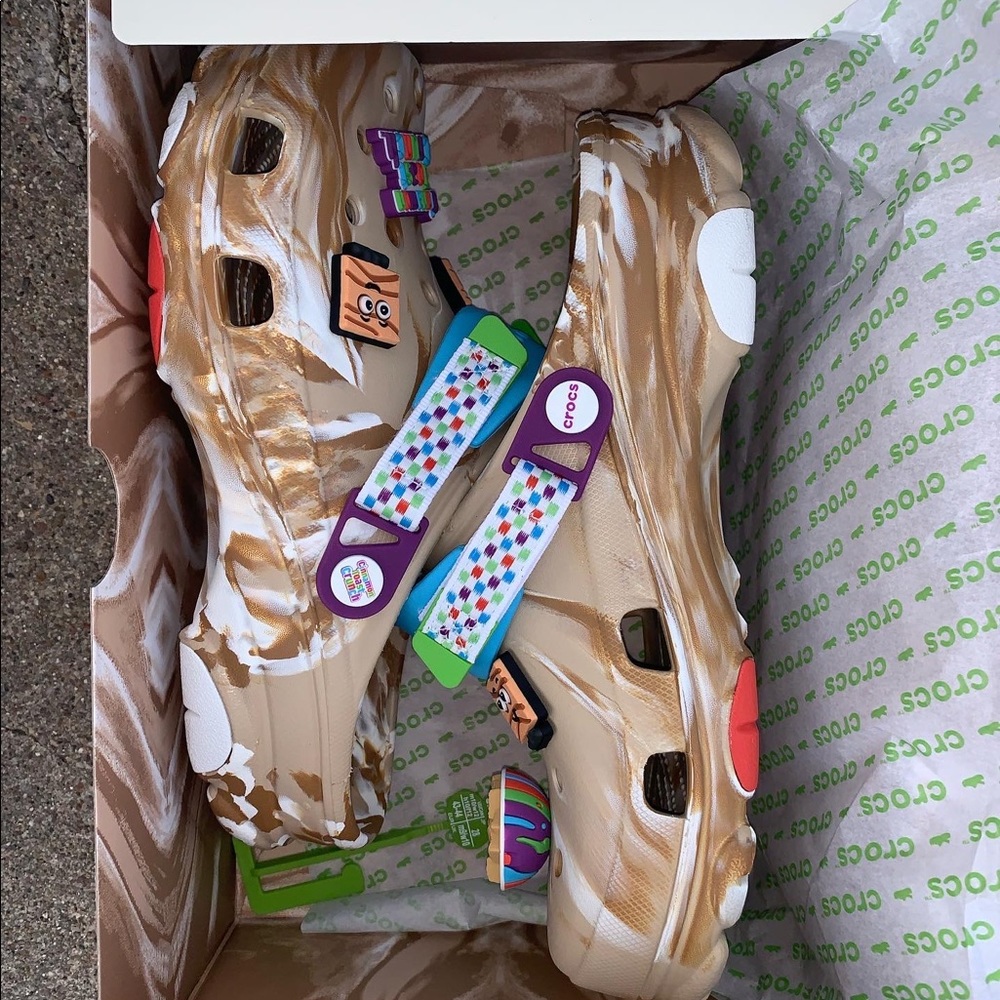 Cinnamon Toast Crunch Crocs